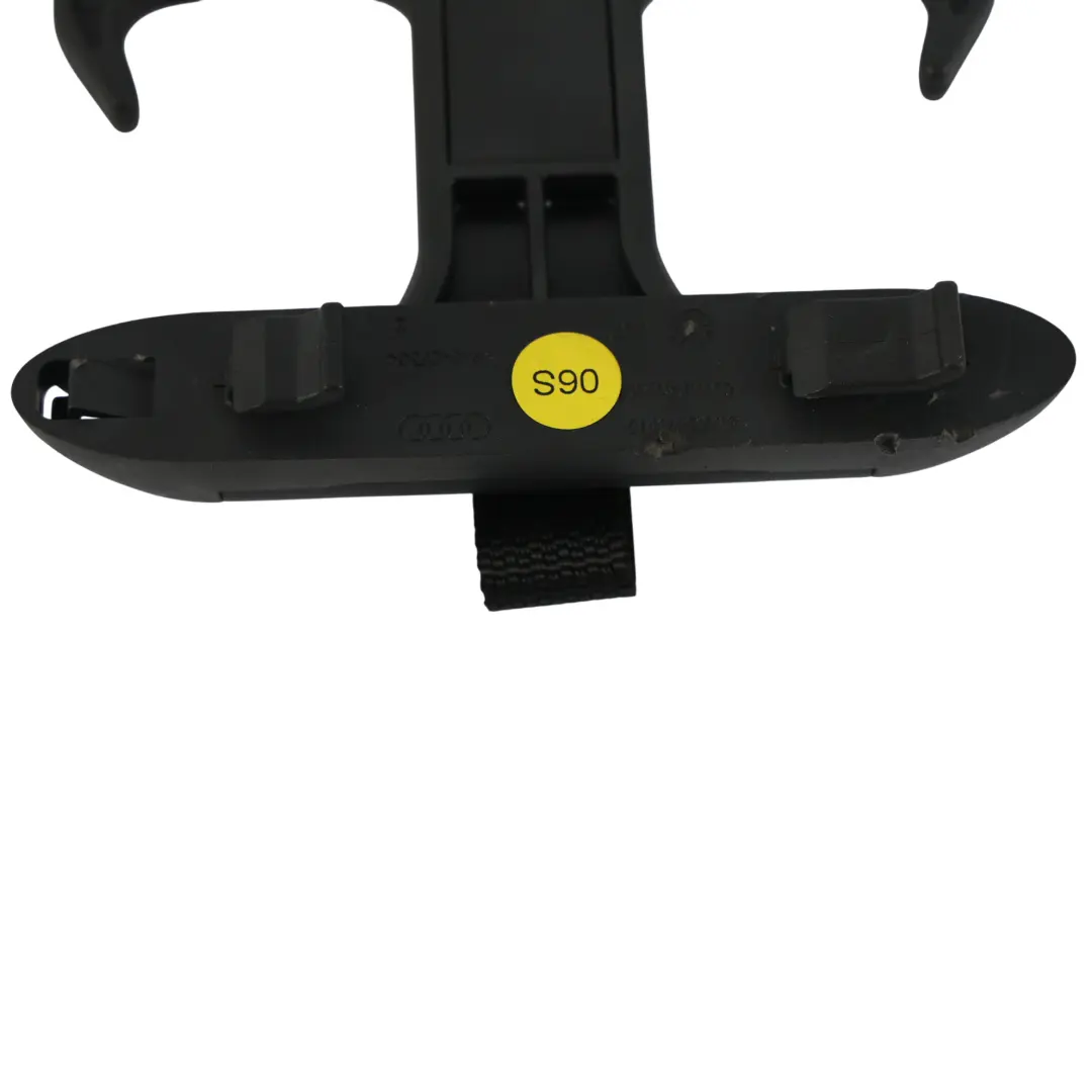 Gancio Supporto Bagagliaio Posteriore A per Audi A5 S5 F5 con numero di parte 8W0867615 Audi A5 S5 F5 Gancio Supporto Bagagliaio Posteriore A - SKU 8W0867615 - Numero di parte 8W0867615