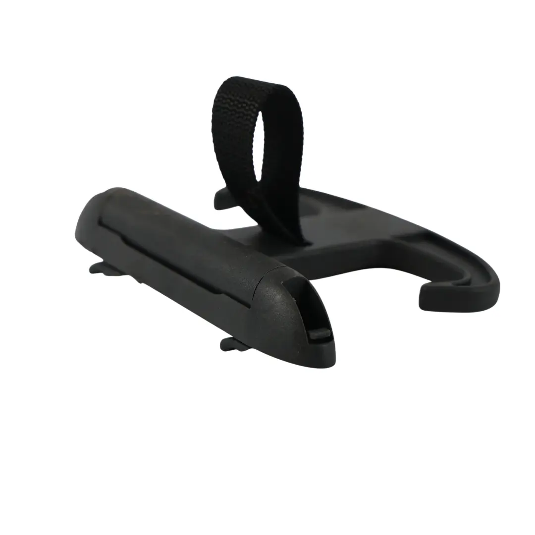 Gancho Soporte Maletero Trasero A para Audi A5 S5 F5 con número de pieza 8W0867615 Audi A5 S5 F5 Gancho Soporte Maletero Trasero A - SKU 8W0867615 - Número de pieza 8W0867615