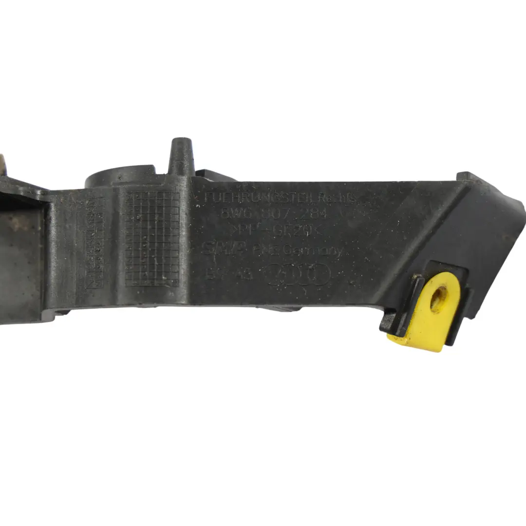 Soporte Guía Parachoques Delantero Derecho para Audi A5 S5 F5 con número de pieza 8W6807284 Audi A5 S5 F5 Soporte Guía Parachoques Delantero Derecho - SKU 8W6807284 - Número de pieza 8W6807284