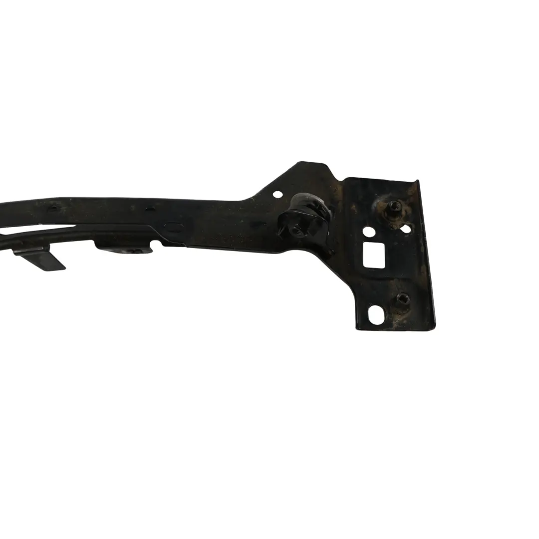 Audi A5 F5 Soporte Montaje Guardabarros Delantero Derecho - SKU 8W6821132B-MYB - Número de pieza 8W6821132B