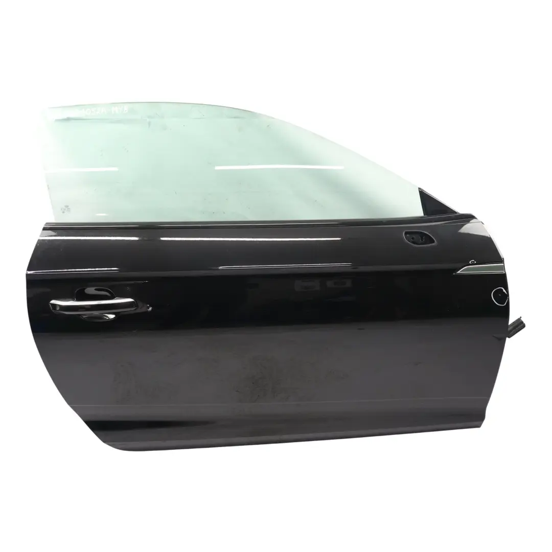 Puerta Delantera Derecha Mythical Black Negro - Y9T para Audi A5 F5 Coupe Cabrio con número de pieza 8W6831052A Audi A5 F5 Coupe Cabrio Puerta Delantera Derecha Mythical Black Negro - Y9T - SKU 8W6831052A-MYB - Número de pieza 8W6831052A