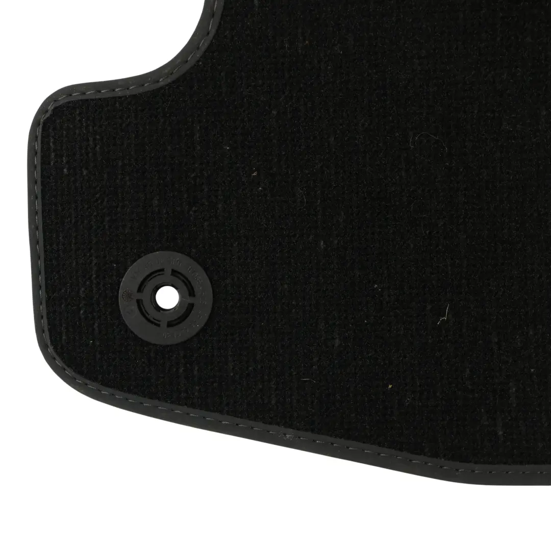 Audi A5 F5 Alfombrillas Negras Traseras Izquierda Derecha 8W6864450 - SKU 8W6864724 - Número de pieza 8W6864724