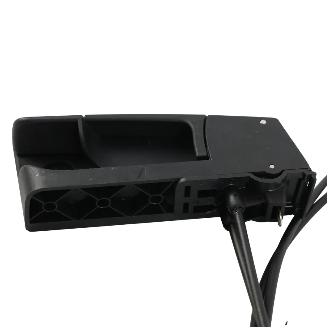 Audi A4 B9 A5 F5 Garniture Levier Dossier Siège Arrière Droit 8W6885682 - SKU 8T0885682A - Numéro de pièce 8W6885682A