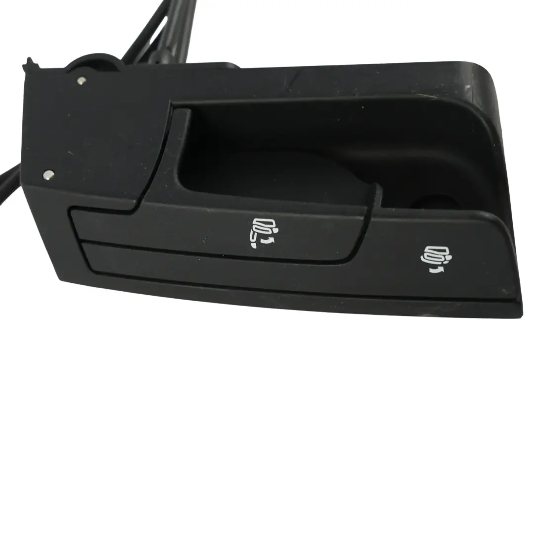 Garniture Levier Dossier Siège Arrière Droit 8W6885682 pour Audi A4 B9 A5 F5 à propos du numéro de pièce 8W6885682A Audi A4 B9 A5 F5 Garniture Levier Dossier Siège Arrière Droit 8W6885682 - SKU 8T0885682A - Numéro de pièce 8W6885682A