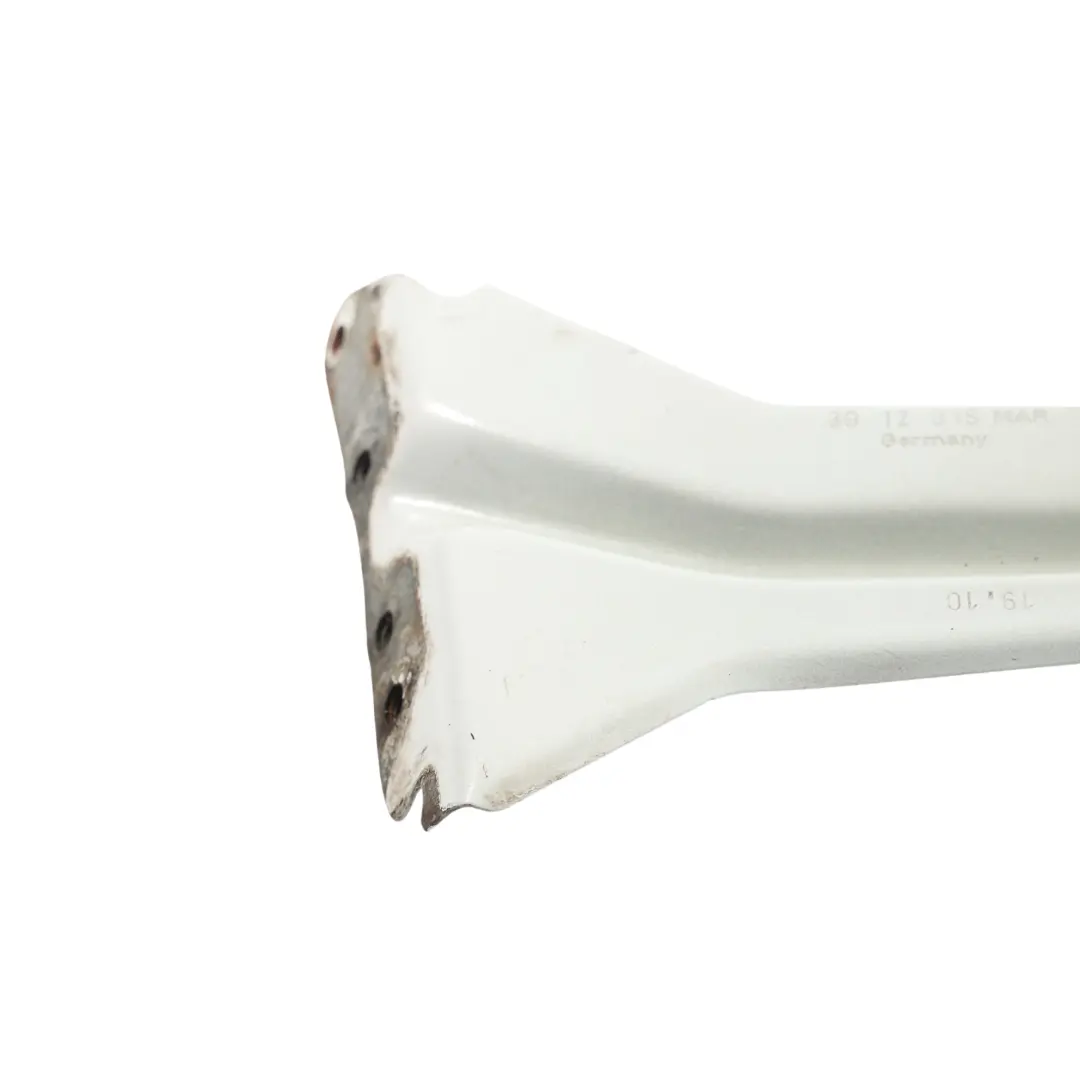 Wing Fender Mount Front Right O/S Glacier White Pearl S9R to Audi A1 8X with Part number 8X0821136A Audi A1 8X Wing Fender Mount Front Right O/S Glacier White Pearl S9R - SKU 8X0821136A-MGW - Part number 8X0821136A