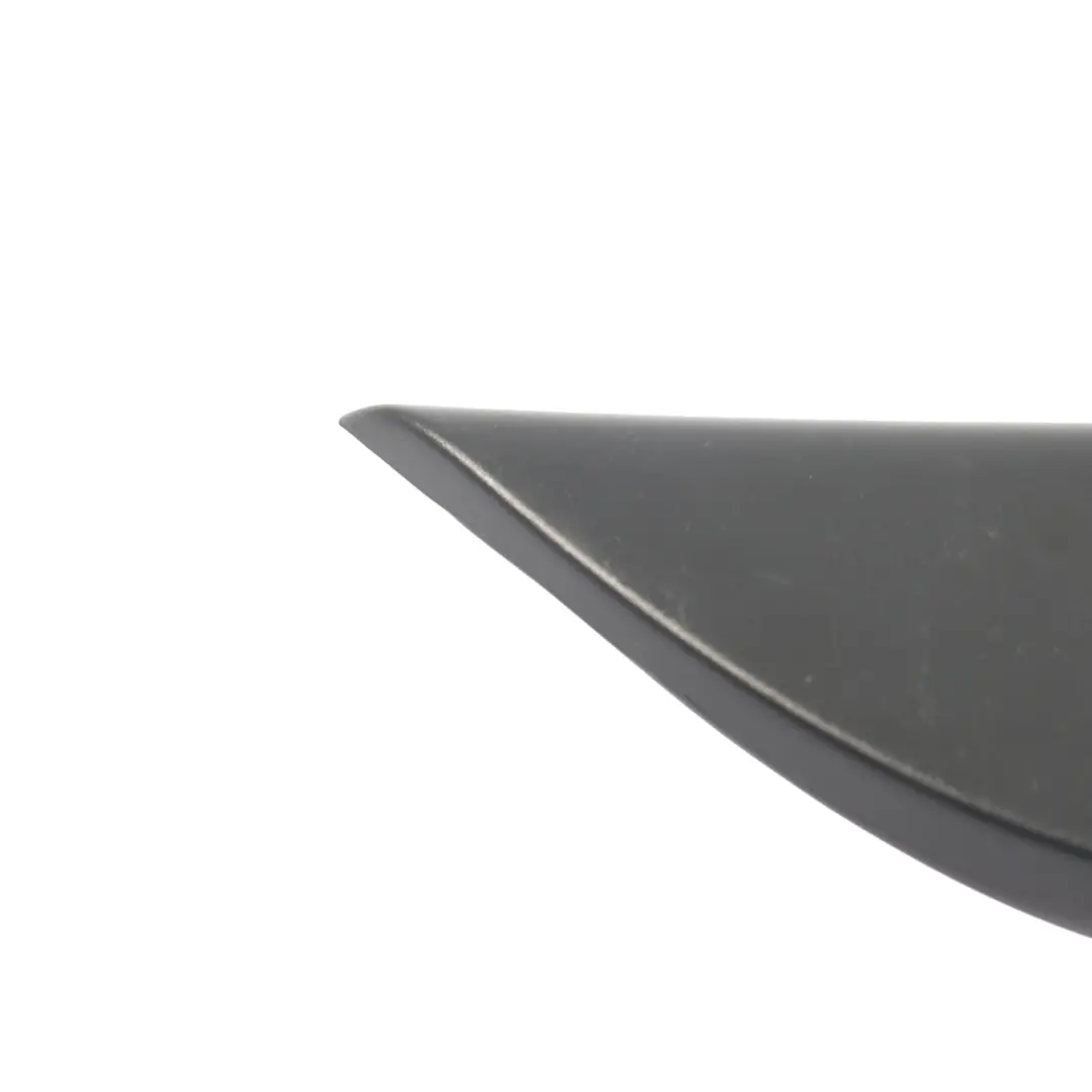 Copertura Modanatura Specchietto Anteriore Destro Nera per Audi A1 8X con numero di parte 8X4857506A Audi A1 8X Copertura Modanatura Specchietto Anteriore Destro Nera - SKU 8X4857506A - Numero di parte 8X4857506A