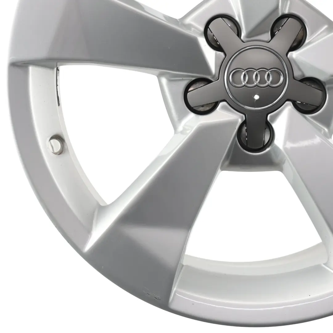Cerchio in lega argento 16" 7J ET:34 Stella a raggiera per Audi A1 8X con numero di parte 8XA601025A Audi A1 8X Cerchio in lega argento 16" 7J ET:34 Stella a raggiera - SKU 8XA601025A-1 - Numero di parte 8XA601025A