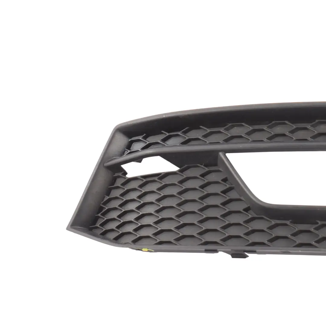 Audi A1 8X Stoßstange Grill Nebelscheinwerfer Abdeckung Links - SKU 8XA807681C-1 - Teilenummer 8XA807681C