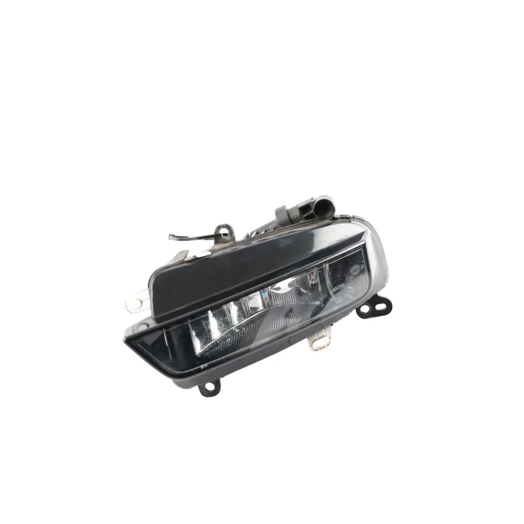 Fendinebbia Alogeno Anteriore Sinistro per Audi A1 S1 8X con numero di parte 8XA941699 Audi A1 S1 8X Fendinebbia Alogeno Anteriore Sinistro - SKU 8XA941699 - Numero di parte 8XA941699