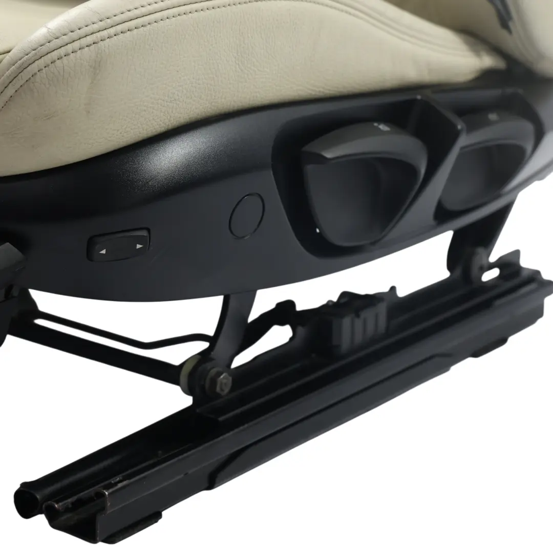 Asiento Delantero Izquierdo Calefacción Cuero Limón para BMW E88 M Sport con número de pieza 9145617 BMW E88 M Sport Asiento Delantero Izquierdo Calefacción Cuero Limón - SKU 9145617-3 - Número de pieza 9145617