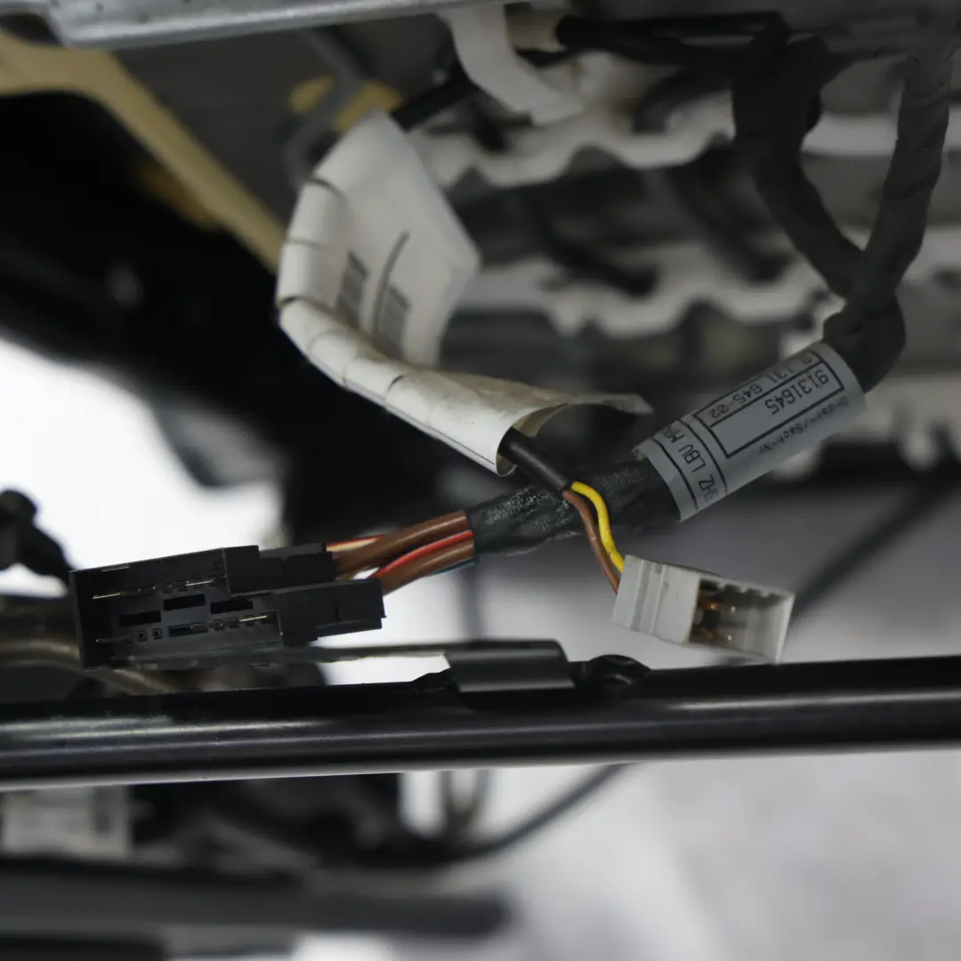 Sitz Vorne Links Innen Beheizt Leder Zitrone für BMW E88 Cabrio M Sport mit Teilenummer 9145617 BMW E88 Cabrio M Sport Sitz Vorne Links Innen Beheizt Leder Zitrone - SKU 9145617-3 - Teilenummer 9145617