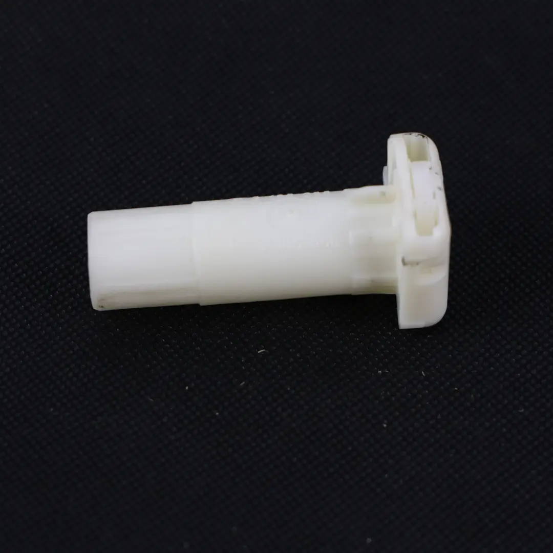 BMW E60 E61 E70 LCI F01 F07 F10 Guida Poggiatesta Anteriore Sinistra - SKU 9155235 - Numero di parte 9155235