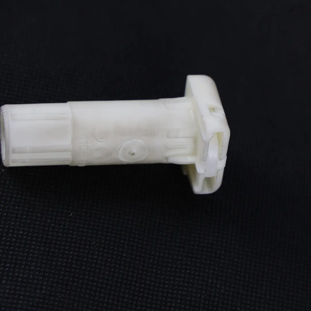 BMW E60 E61 E70 LCI F01 F07 F10 Front Seat Headrest Guide Right O/S - SKU 9155236 - Part number 9155236