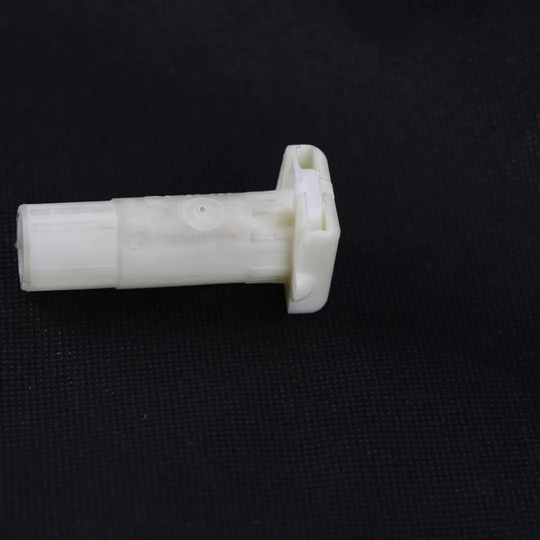 BMW E60 E61 E70 LCI F01 F07 F10 Guide Appuie-Tête Siège Avant Droit - SKU 9155236 - Numéro de pièce 9155236