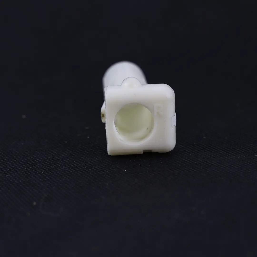 Front Seat Headrest Guide Right O/S to BMW E60 E61 E70 LCI F01 F07 F10 with Part number 9155236 BMW E60 E61 E70 LCI F01 F07 F10 Front Seat Headrest Guide Right O/S - SKU 9155236 - Part number 9155236