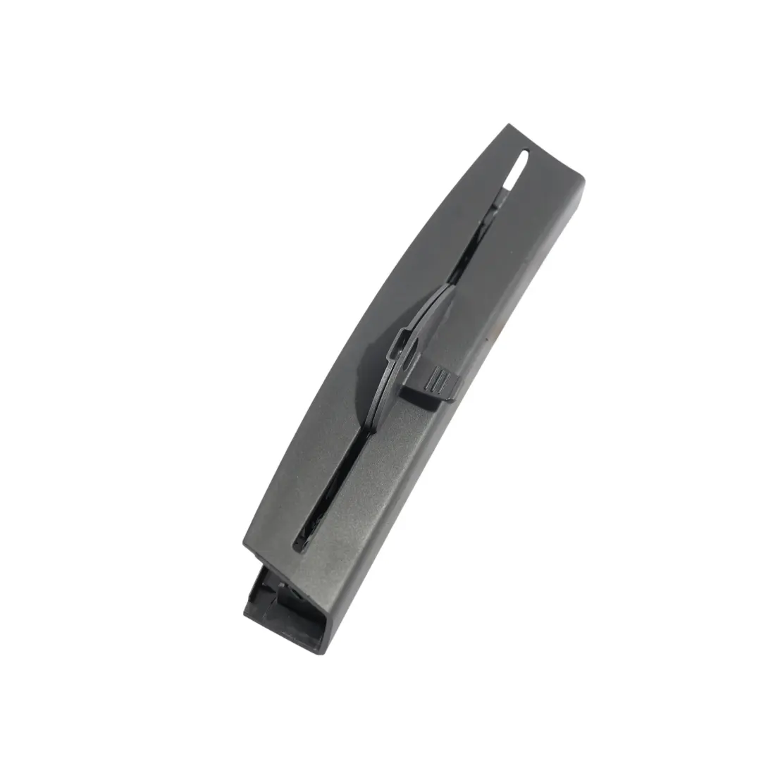 Roleta Przeciwsłoneczna Szyby Tylnej Prawa Tył do BMW F10 o numerze 9171786 BMW F10 Roleta Przeciwsłoneczna Szyby Tylnej Prawa Tył - SKU 9171786 - Numer Części 9171786