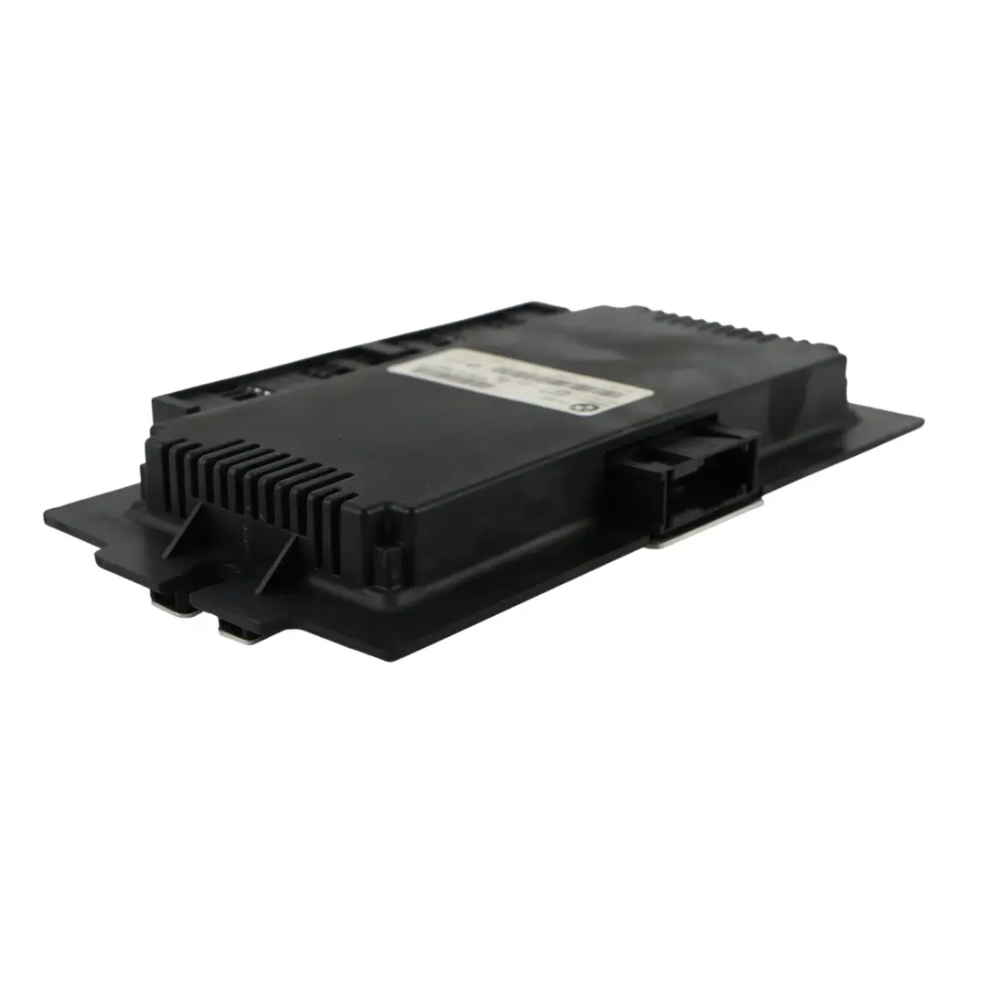 Footwell Light Control Module Unit LEAR PL4 FRM II to BMW X5 E70 with Part number 9176823 BMW X5 E70 Footwell Light Control Module Unit LEAR PL4 FRM II - SKU 9176823 - Part number 9176823