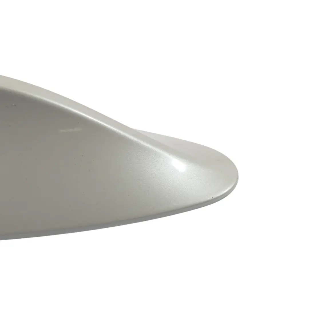 Copertura Vuota Antenna Tetto Forma Squalo Bianco Minerale -A96 per BMW F10 con numero di parte 9184814-MW BMW F10 Copertura Vuota Antenna Tetto Forma Squalo Bianco Minerale -A96 - SKU 9184814-MW-1 - Numero di parte 9184814-MW