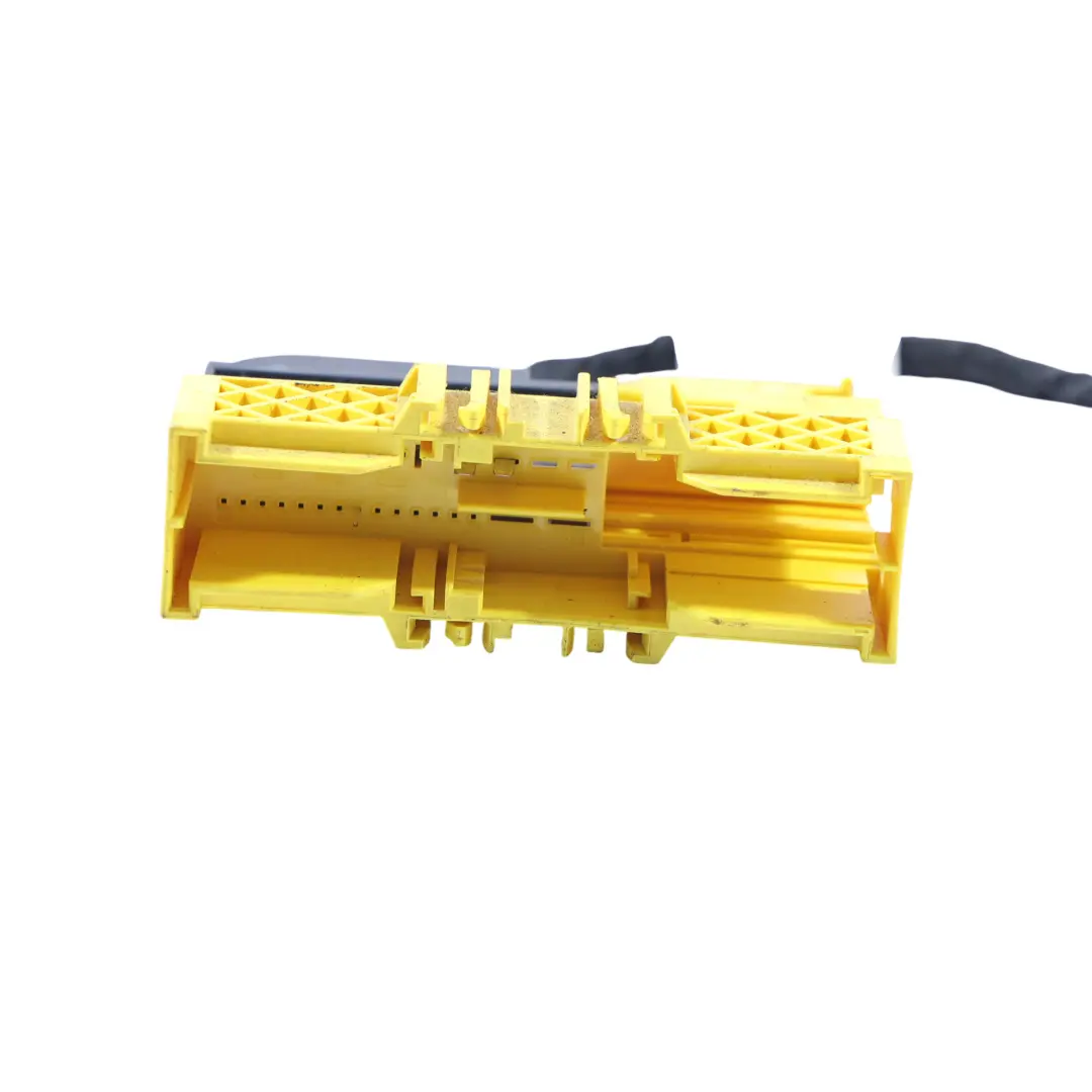 Wiring Loom Cable Connector Plug Front Right O/S to BMW X5 F15 Seat with Part number 9264637 BMW X5 F15 Seat Wiring Loom Cable Connector Plug Front Right O/S - SKU 9264637 - Part number 9264637