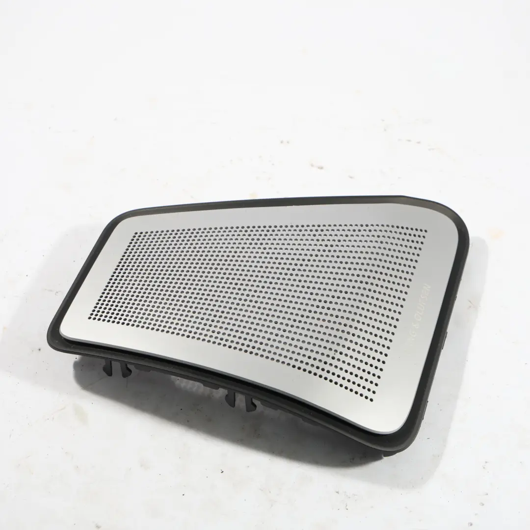 Pannello Copertura Altoparlanti Posteriore Bang&Olufsen Sinistro per BMW F10 con numero di parte 9276541 BMW F10 Pannello Copertura Altoparlanti Posteriore Bang&Olufsen Sinistro - SKU 9276541 - Numero di parte 9276541