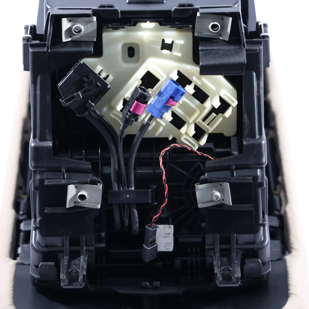Bracciolo In Pelle Canberrageige Anteriore Centrale per BMW X5 F15 X6 F16 con numero di parte 9285083 BMW X5 F15 X6 F16 Bracciolo In Pelle Canberrageige Anteriore Centrale - SKU 9285083 - Numero di parte 9285083