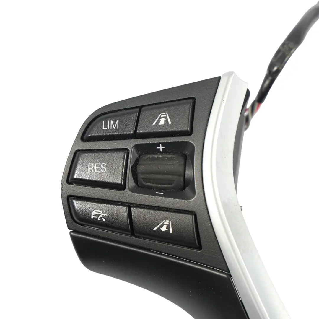 Cubierta Interruptor Multifunción Volante Sport para BMW F20 F30 LCI con número de pieza 9316955 BMW F20 F30 LCI Cubierta Interruptor Multifunción Volante Sport - SKU 9316955 - Número de pieza 9316955