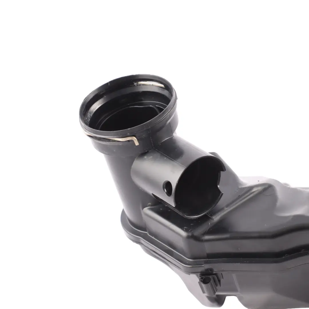 F74 F78 X1 U11 Air Charge Duct Resonator Pipe Hose Line B48R to BMW F70 with Part number 9468657 BMW F70 F74 F78 X1 U11 Air Charge Duct Resonator Pipe Hose Line B48R - SKU 9468657 - Part number 9468657