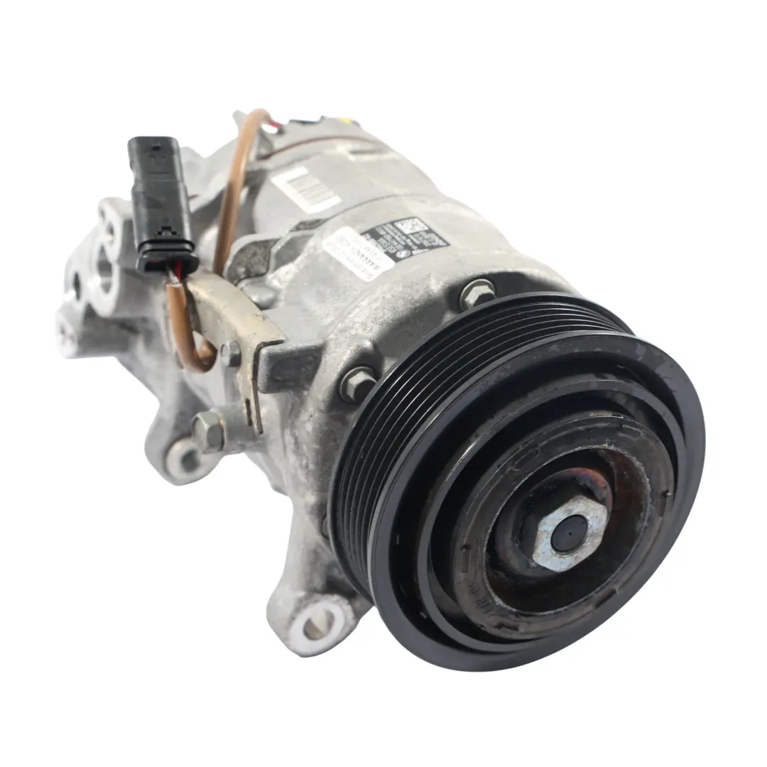 Pompa Aria Condizionata per BMW G20 G21 G22 G26 G28 Compressore con numero di parte 9482996 BMW G20 G21 G22 G26 G28 Compressore Pompa Aria Condizionata - SKU 9482996 - Numero di parte 9482996