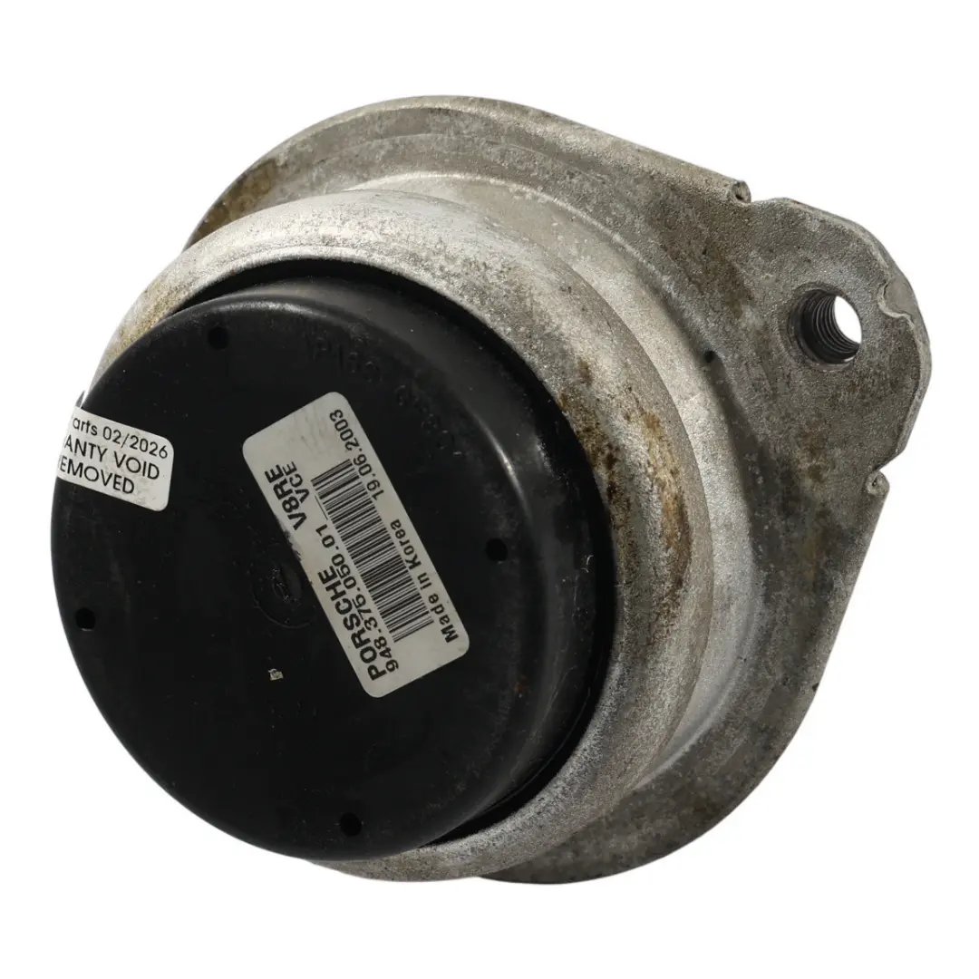 Poduszka Łapa Silnika Prawa 4.5 V8 48.50 do Porsche Cayenne 9PA o numerze 94837505001 Porsche Cayenne 9PA Poduszka Łapa Silnika Prawa 4.5 V8 48.50 - SKU 94837505001 - Numer Części 94837505001