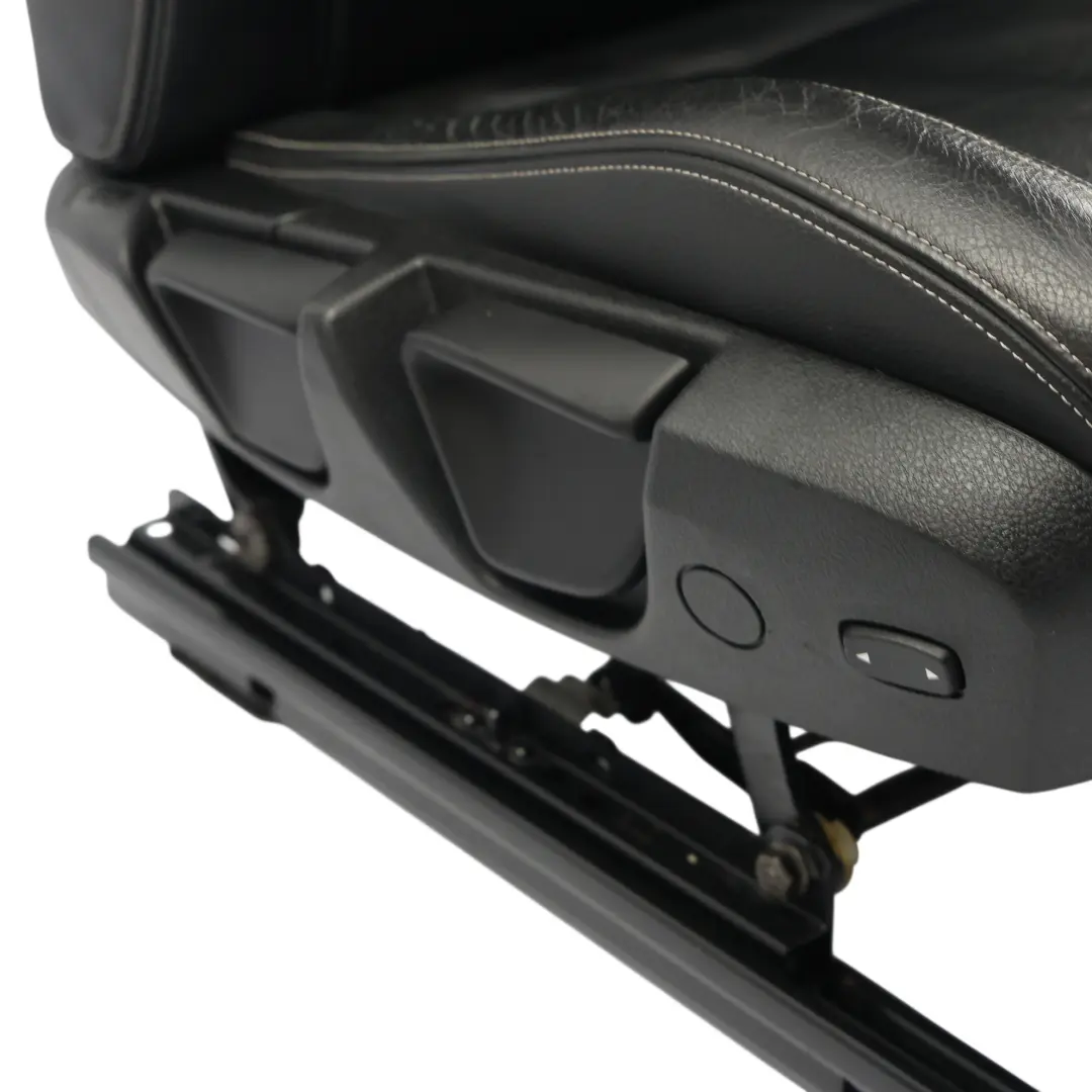 Asiento Delantero Sport Calefactable Cuero Negro Derecho para BMW F22 F23 LCI con número de pieza 9496862 BMW F22 F23 LCI Asiento Delantero Sport Calefactable Cuero Negro Derecho - SKU 9496862-1 - Número de pieza 9496862