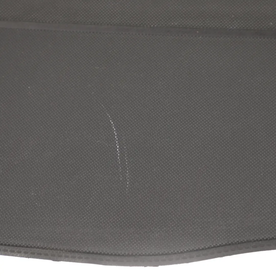 Rollo Paketablage Ablagefläche Schwarz für Porsche Cayenne 9PA mit Teilenummer 95555177304 Porsche Cayenne 9PA Rollo Paketablage Ablagefläche Schwarz - SKU 95555177304 - Teilenummer 95555177304