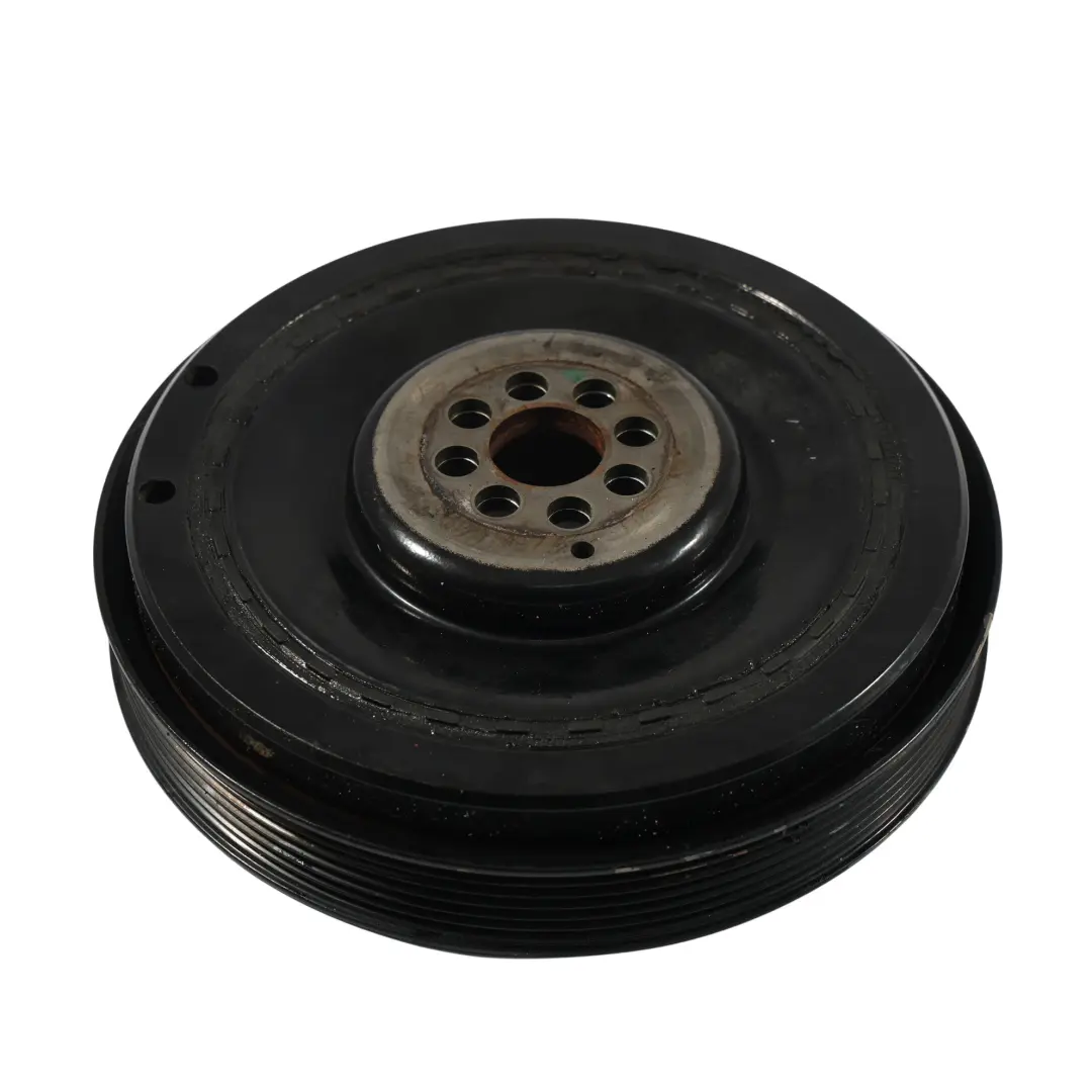 Puleggia Smorzatrice Albero Motore 3.0 TDI per Porsche Cayenne 92A con numero di parte 95810224104 Porsche Cayenne 92A Puleggia Smorzatrice Albero Motore 3.0 TDI - SKU 95810224104 - Numero di parte 95810224104