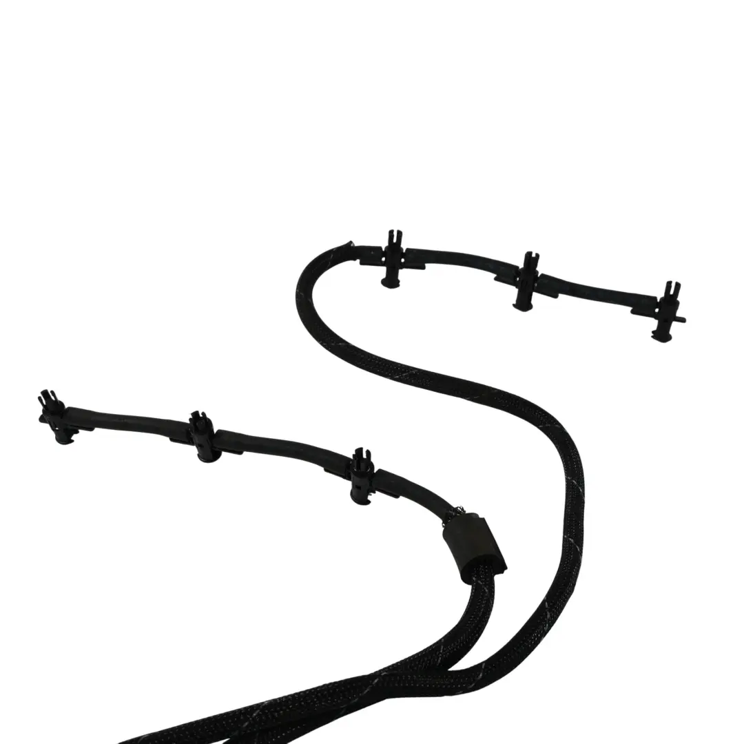 Hose Line Pipe to Porsche MACAN S 95B 3.0 TDI Fuel with Part number 95811021813 Porsche MACAN S 95B 3.0 TDI Fuel Hose Line Pipe - SKU 95811021813 - Part number 95811021813