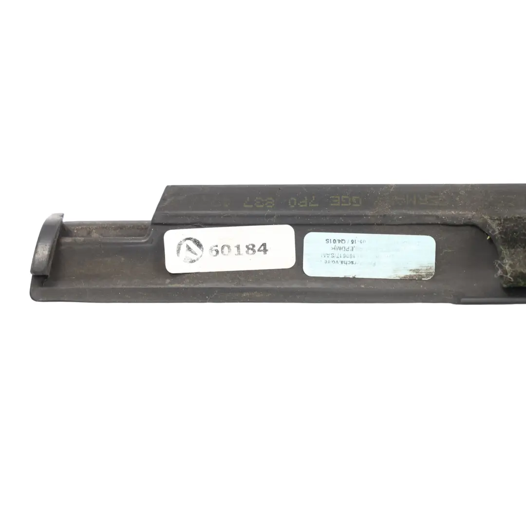 Porsche Cayenne 92A Burlete Ventana Delantera Derecha 7P0837478F - SKU 95855947612 - Número de pieza 95855947612