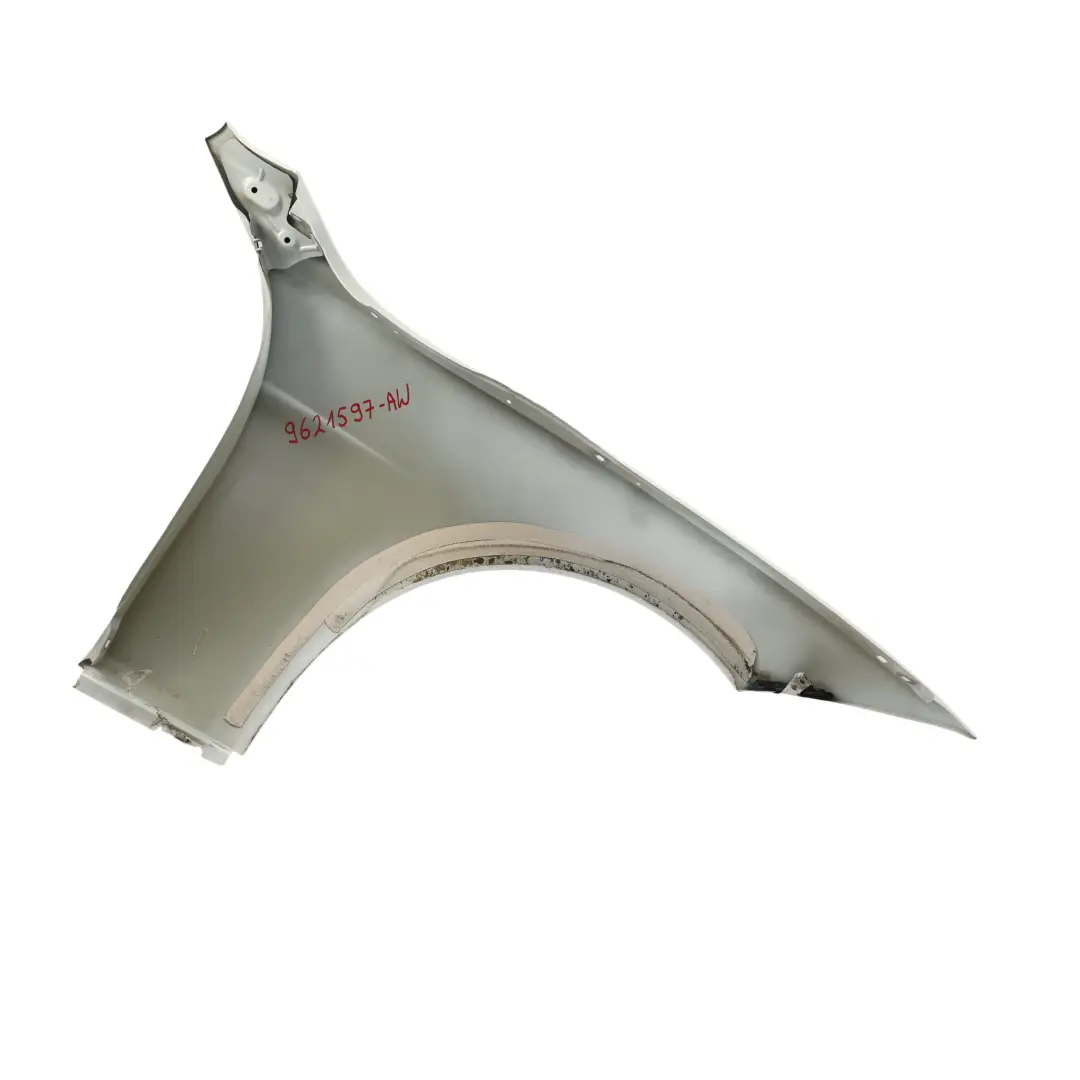 Panel Lateral Guardabarros Delantero Izquierdo Alpinweiss 3 - 300 para BMW F30 F31 con número de pieza 9621597 BMW F30 F31 Panel Lateral Guardabarros Delantero Izquierdo Alpinweiss 3 - 300 - SKU 9621597-AW - Número de pieza 9621597