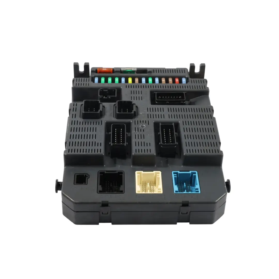 Sicherungskasten Body Control Module BSI BCM für Peugeot 308 T7 mit Teilenummer 9663798180 Peugeot 308 T7 Sicherungskasten Body Control Module BSI BCM - SKU 9663798180 - Teilenummer 9663798180