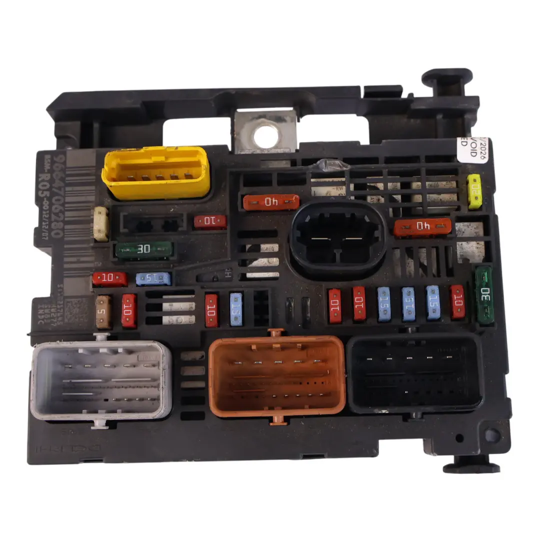 Caja Fusibles Bajo Capó Módulo BSM Unidad Control para Peugeot 308 T7 con número de pieza 9664706280 Peugeot 308 T7 Caja Fusibles Bajo Capó Módulo BSM Unidad Control - SKU 9664706280 - Número de pieza 9664706280