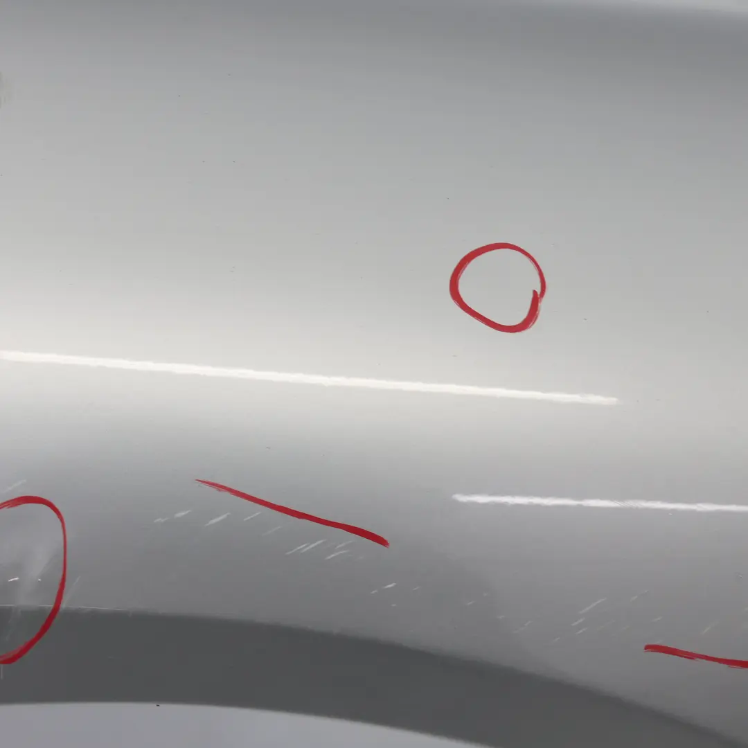 Panel Lateral Delantero Derecho Arctic Silver - 92T para Porsche Cayman 987 con número de pieza 98750303202 Porsche Cayman 987 Panel Lateral Delantero Derecho Arctic Silver - 92T - SKU 98750303202-ARS - Número de pieza 98750303202