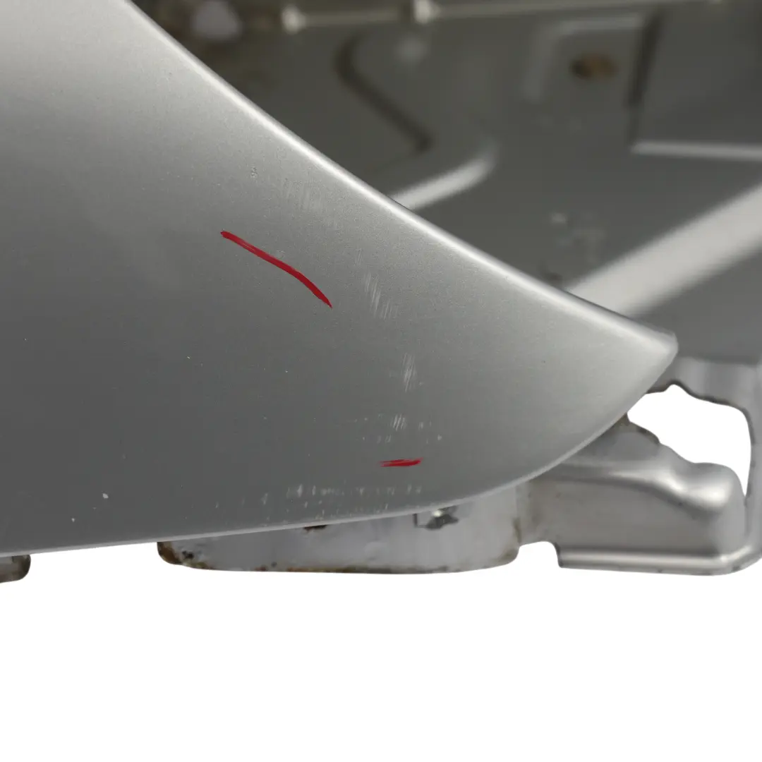 Panel Lateral Delantero Derecho Arctic Silver - 92T para Porsche Cayman 987 con número de pieza 98750303202 Porsche Cayman 987 Panel Lateral Delantero Derecho Arctic Silver - 92T - SKU 98750303202-ARS - Número de pieza 98750303202