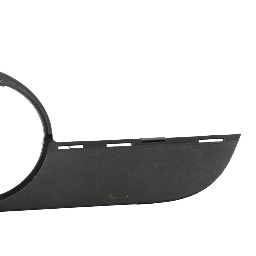 987C Frontstoßstange Nebelscheinwerfer Blende Links für Porsche Cayman mit Teilenummer 98750572300 Porsche Cayman 987C Frontstoßstange Nebelscheinwerfer Blende Links - SKU 98750572300 - Teilenummer 98750572300