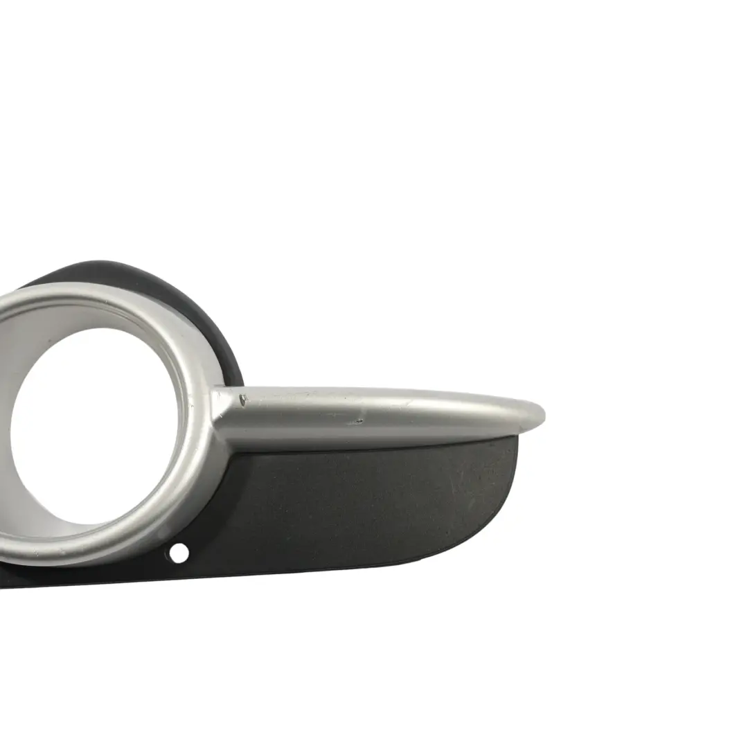 987C Cache De Feu Antibrouillard Avant Droit pour Porsche Cayman à propos du numéro de pièce 98750572400 Porsche Cayman 987C Cache De Feu Antibrouillard Avant Droit - SKU 98750572400-1 - Numéro de pièce 98750572400