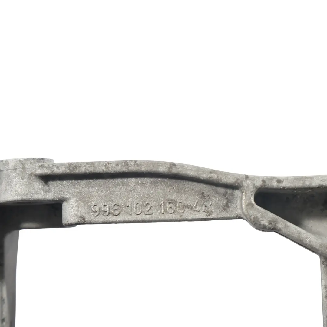 Support Fixation Alternateur 9603 Essence 9961021604R pour Porsche Carrera 996 à propos du numéro de pièce 99610201603 Porsche Carrera 996 Support Fixation Alternateur 9603 Essence 9961021604R - SKU 99610201603 - Numéro de pièce 99610201603