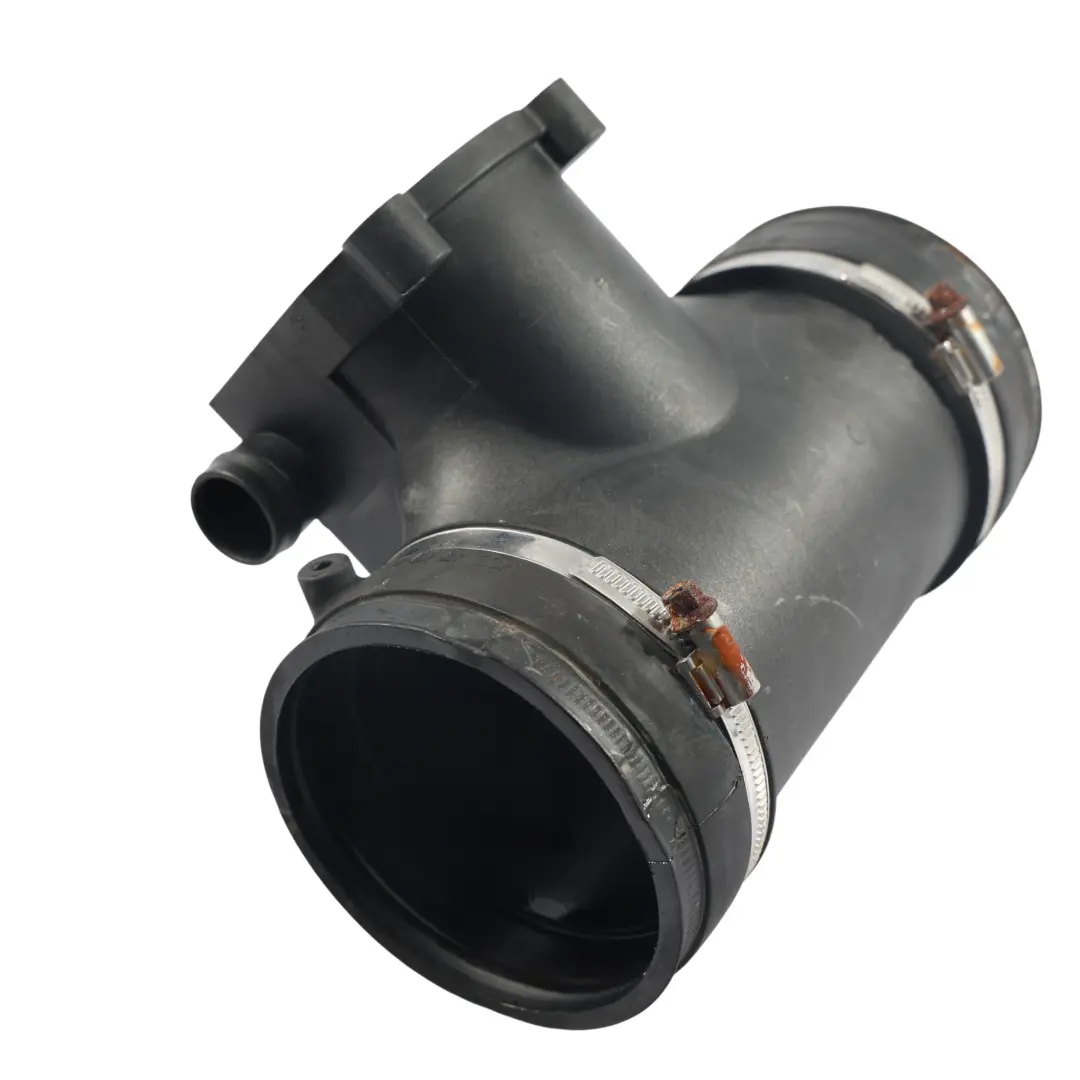 Tuyau Intercooler 9603 Moteur Essence pour Porsche Carrera 996 à propos du numéro de pièce 99611011600 Porsche Carrera 996 Tuyau Intercooler 9603 Moteur Essence - SKU 99611011600 - Numéro de pièce 99611011600