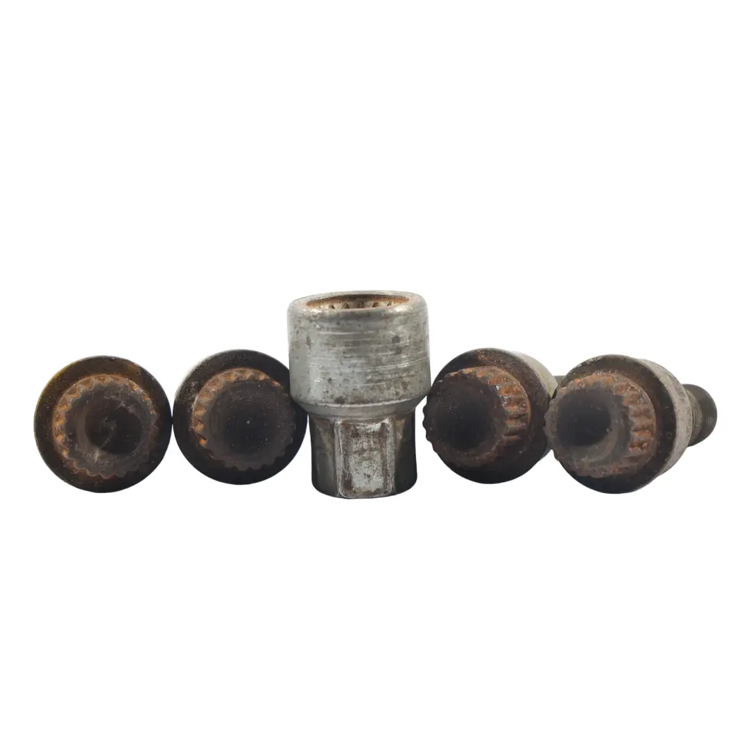 Radbolzen Diebstahlschutz Schrauben Muttern Set für Porsche Carrera 996 mit Teilenummer 99636120301 Porsche Carrera 996 Radbolzen Diebstahlschutz Schrauben Muttern Set - SKU 99636120301 - Teilenummer 99636120301