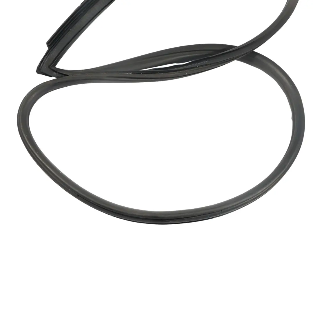 Junta Goma Puerta Delantera Derecha para Porsche Carrera 996 con número de pieza 99653707603 Porsche Carrera 996 Junta Goma Puerta Delantera Derecha - SKU 99653707603 - Número de pieza 99653707603