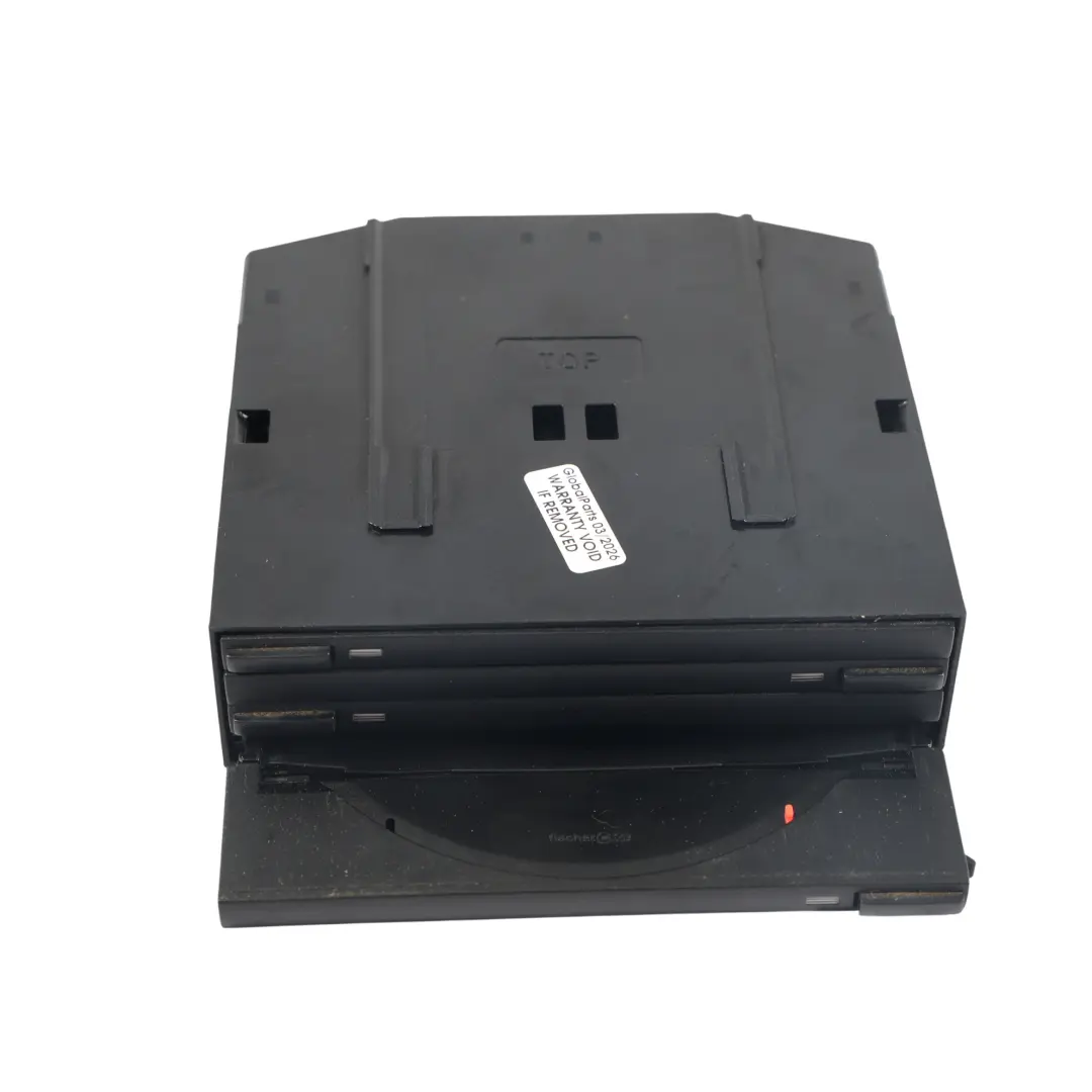 Zmieniarka CD Konsoli Środkowej do Porsche Carrera 996 o numerze 99655277300 Porsche Carrera 996 Zmieniarka CD Konsoli Środkowej - SKU 99655277300 - Numer Części 99655277300