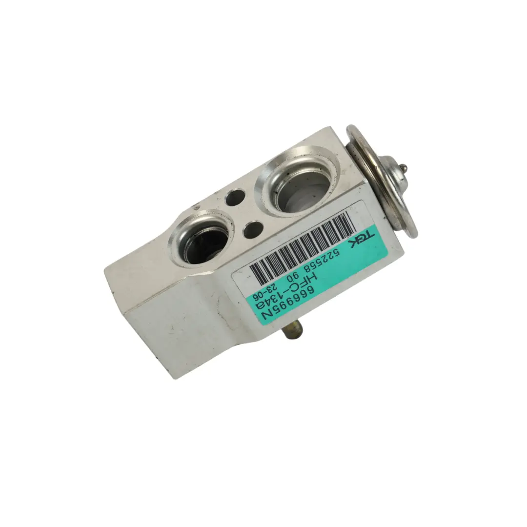 Klimaanlagen Expansionsventil für Porsche Cayman 987 Carrera 996 mit Teilenummer 99657392901 Porsche Cayman 987 Carrera 996 Klimaanlagen Expansionsventil - SKU 99657392901 - Teilenummer 99657392901