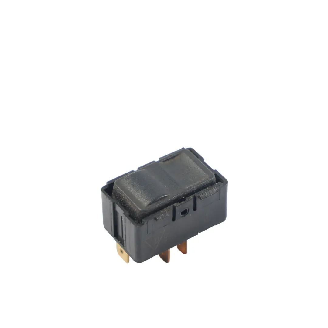 Porsche Carrera 996 Bouton Commutateur Aileron Arrière - SKU 99661310200 - Numéro de pièce 99661310200