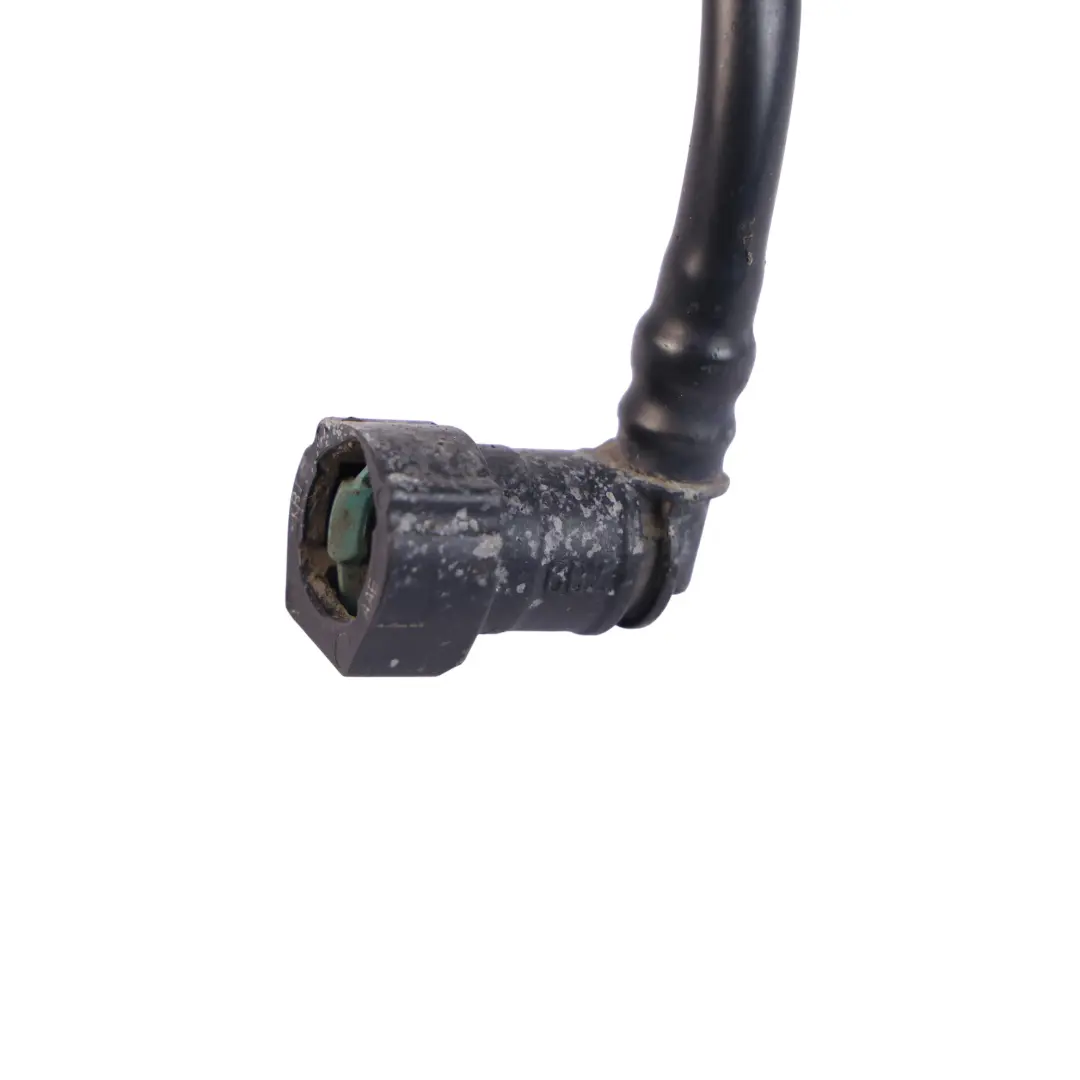 Tuyau Liquide Refroidissement Droit pour Porsche 911 Cayman 987 997 à propos du numéro de pièce 99710676602 Porsche 911 Cayman 987 997 Tuyau Liquide Refroidissement Droit - SKU 99710676602 - Numéro de pièce 99710676602