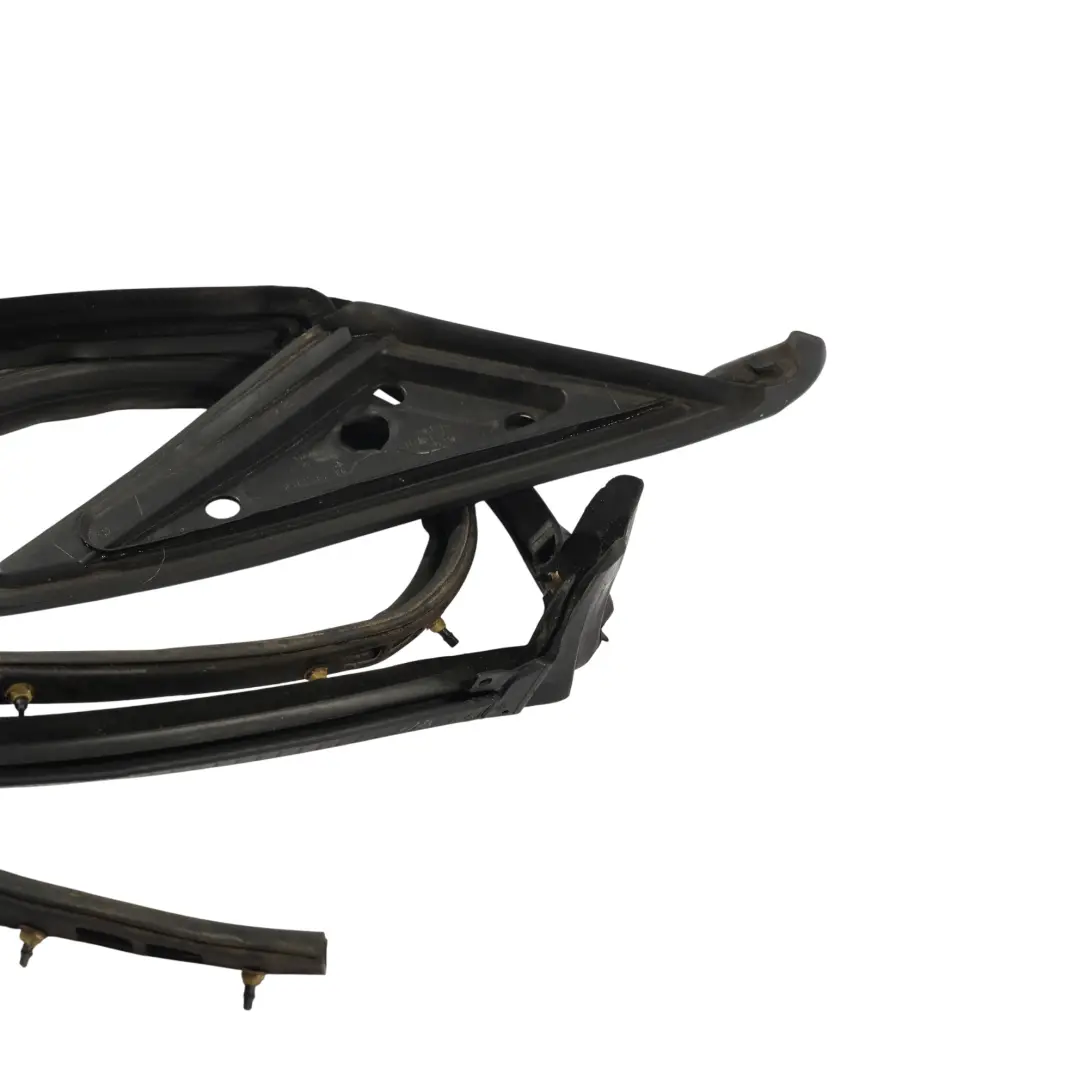 Porsche Cayman 987 Porta Anteriore Finestra Guarnizione Sinistra - SKU 99753753104 - Numero di parte 99753753104